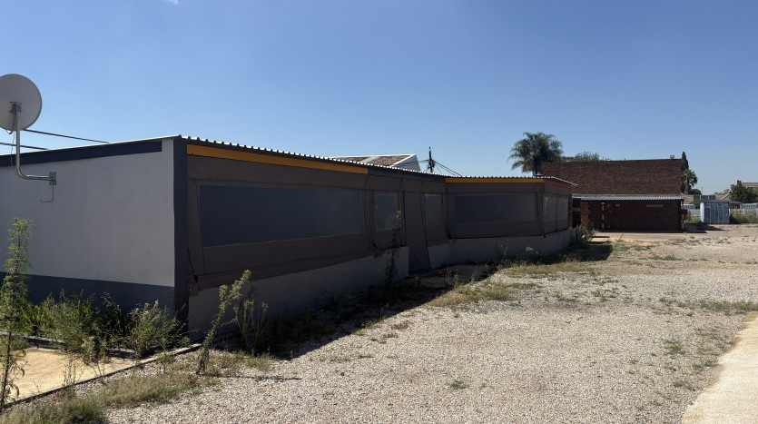 Well Positioned Yard and Workshop Near OR Tambo International Property Images