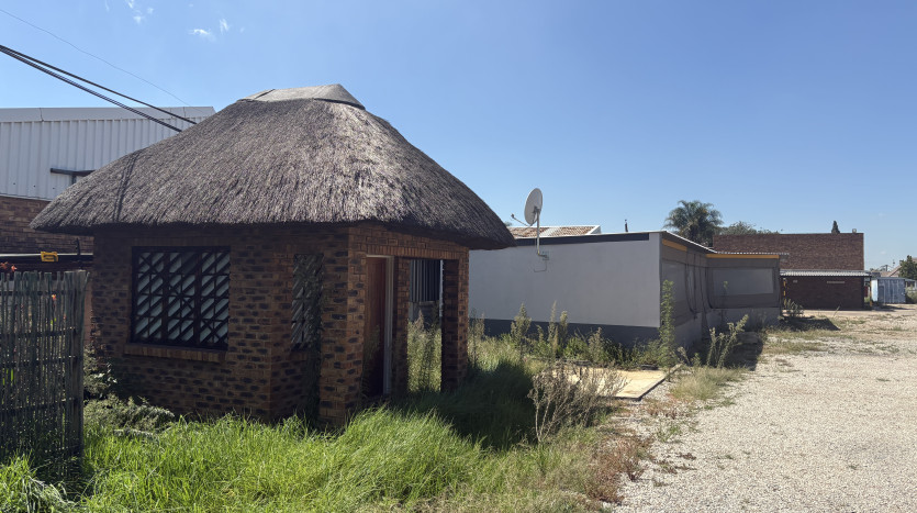 Well Positioned Yard and Workshop Near OR Tambo International Property Images
