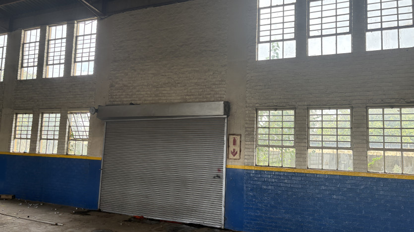 Large Industrial Yard with Warehouse and Workshop Property Images