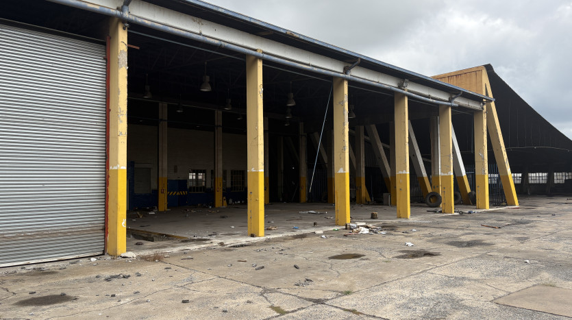 Large Industrial Yard with Warehouse and Workshop Property Images
