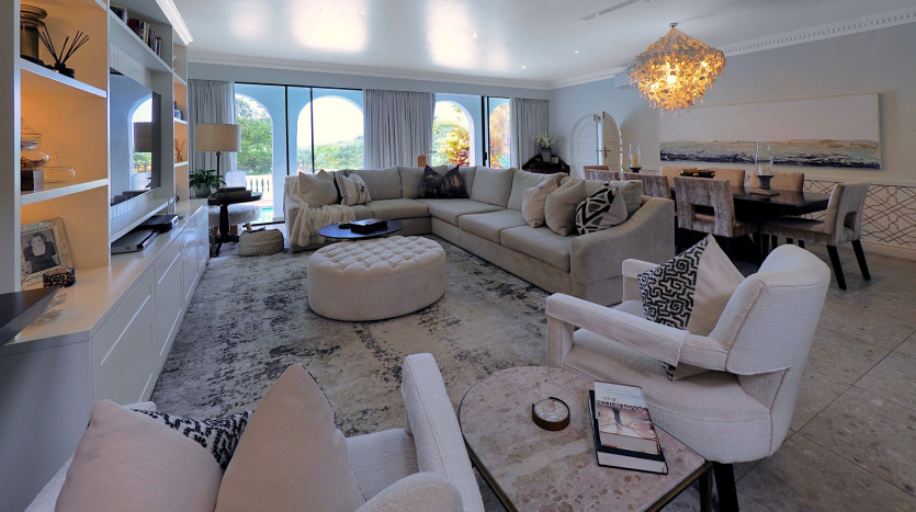 Opulent Home Overlooking Beachwood Country Club & Indian Ocean Property Images