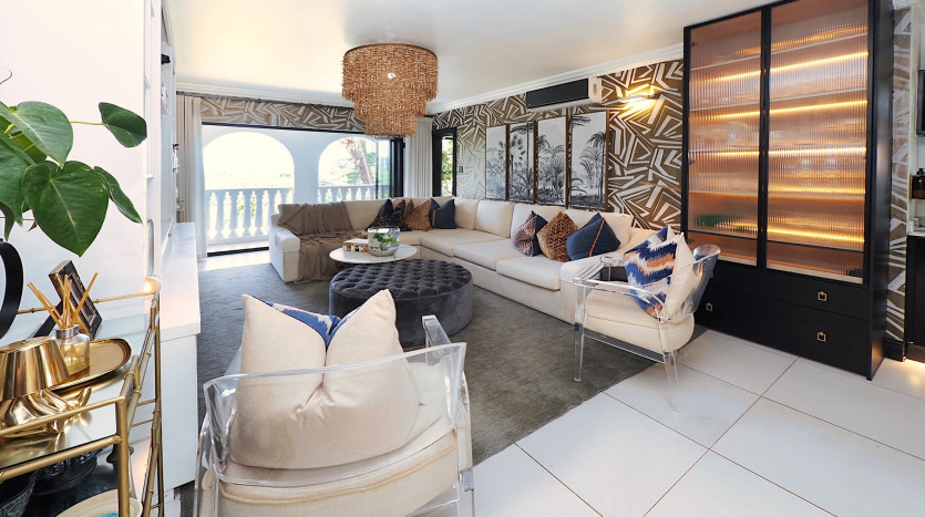 Opulent Home Overlooking Beachwood Country Club & Indian Ocean Property Images
