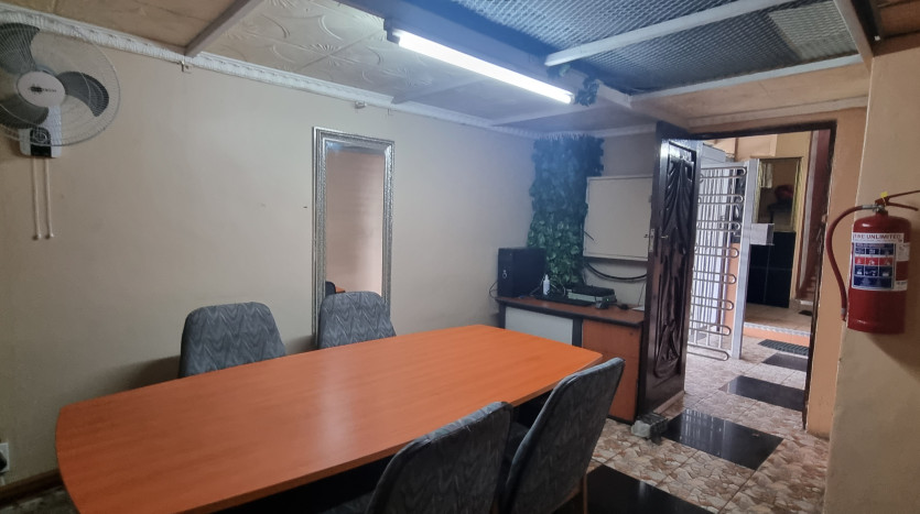 Accommodation Block With Retail & Warehousing In Durban CBD Property Images