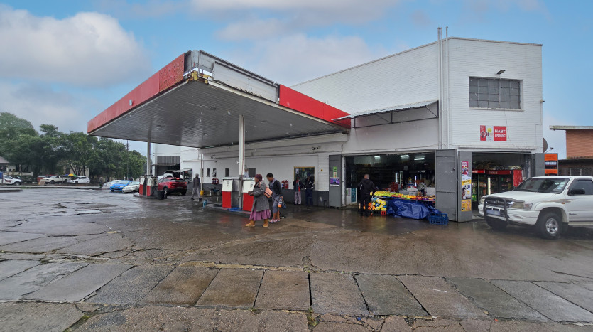 Potential for Owner/Operator Service Station Property Images