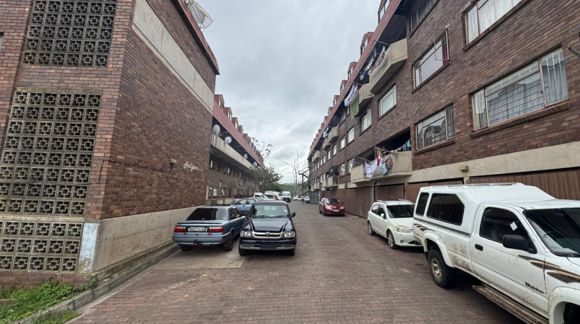 2 Accommodation Blocks with 32 Flats, Umtata, Eastern Cape Property Images