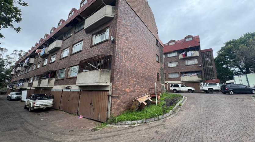 2 Accommodation Blocks with 32 Flats, Umtata, Eastern Cape Property Images
