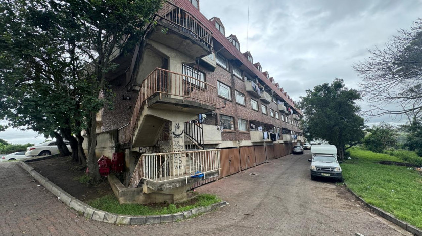 2 Accommodation Blocks with 32 Flats, Umtata, Eastern Cape Property Images