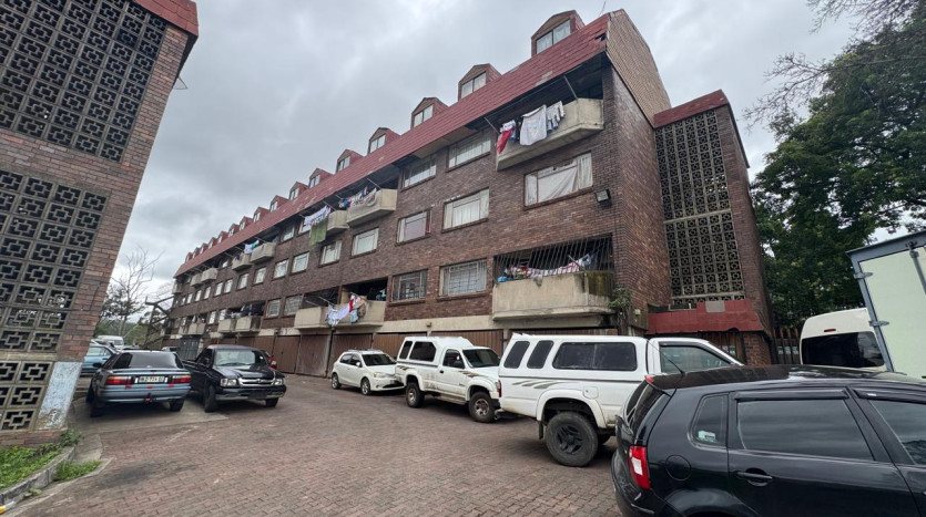 2 Accommodation Blocks with 32 Flats, Umtata, Eastern Cape Property Lead Image