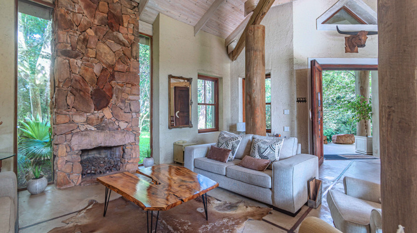 Hilltop Hideaway in Everton Conservancy, Molweni River Property Images