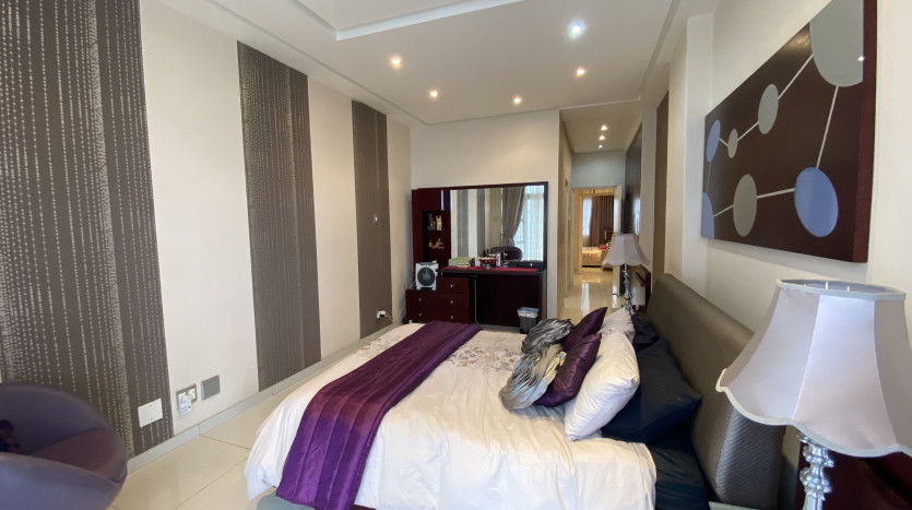 Large Exclusive Apartment with Indian Ocean Views Property Images
