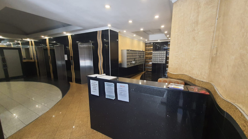 Large Exclusive Apartment with Indian Ocean Views Property Images