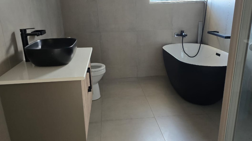 Luxury 4-Bedroom Home for Sale in La Camargue Private Country Estate, Hartbeespoort Property Images