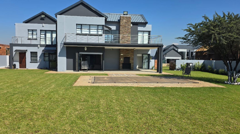 Luxury 4-Bedroom Home for Sale in La Camargue Private Country Estate, Hartbeespoort Property Lead Image