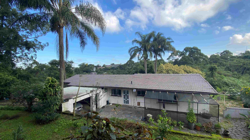 Spacious Family Home with Eco Access Property Lead Image