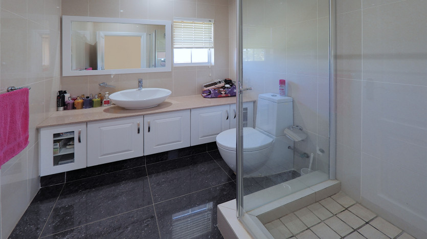 POWER OF ATTORNEY: Family Home Mount Edgecombe Golf Estate Property Images
