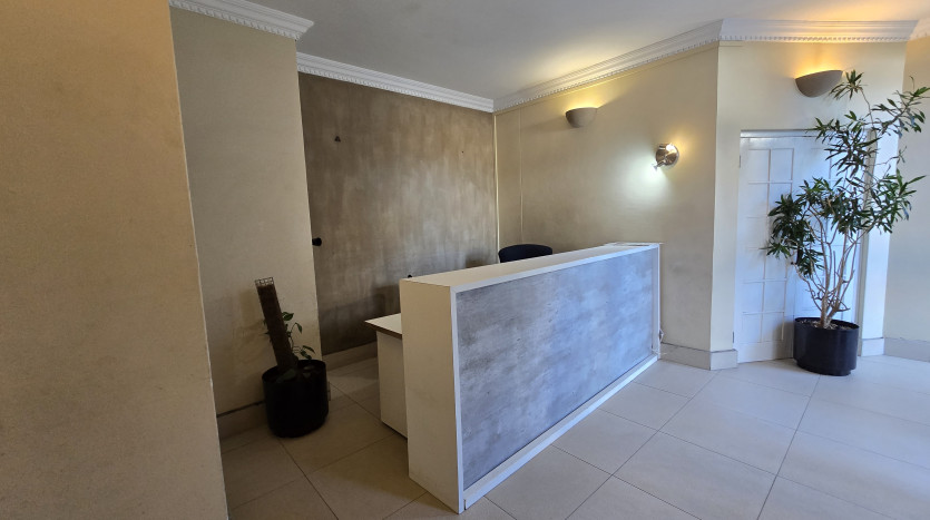 Office Space in Prominent Building Property Images