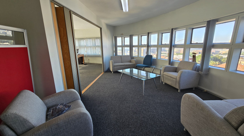 Office Space in Prominent Building Property Images