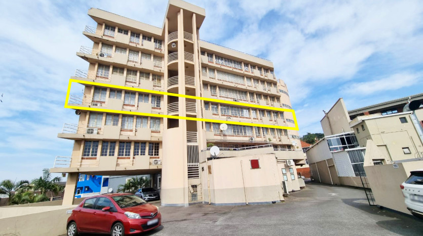 Office Space in Prominent Building Property Lead Image