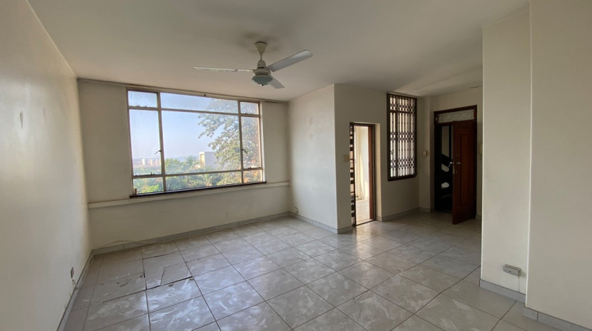 DECEASED ESTATE: 2 Bedroom Apartment in Glenwood Property Images