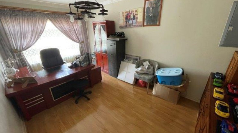 INSOLVENT ESTATE: 3 Bedroom Home in Riebeeckstad Property Images