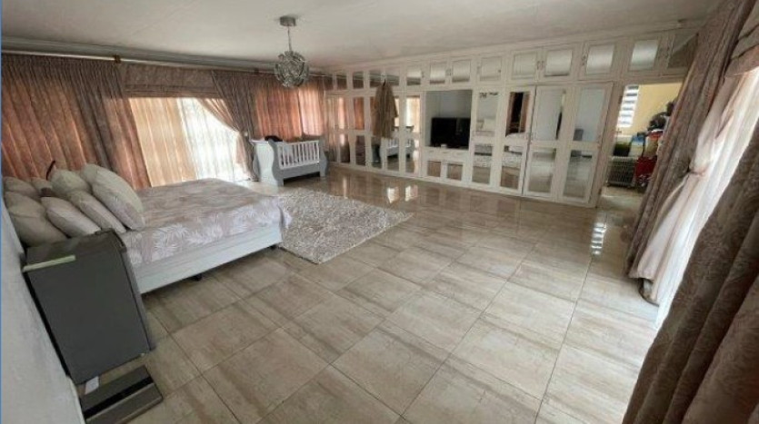 INSOLVENT ESTATE: 3 Bedroom Home in Riebeeckstad Property Images
