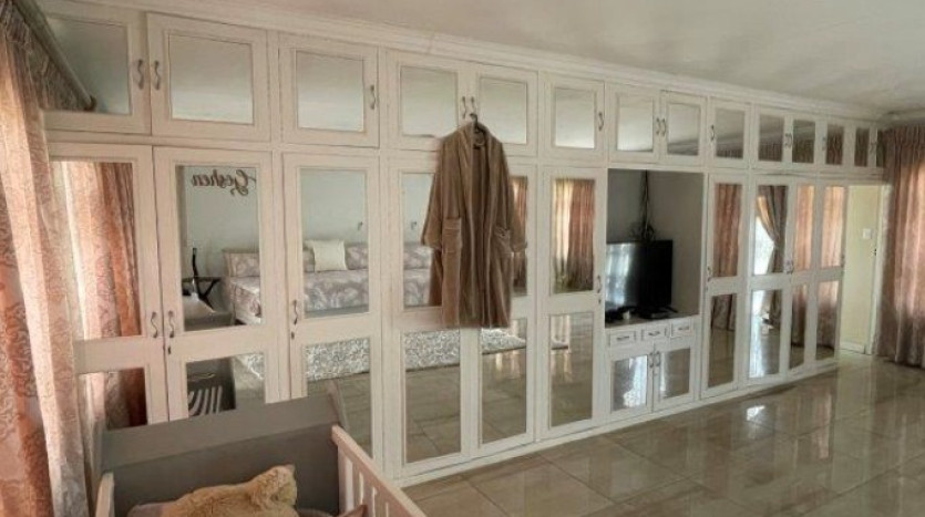 INSOLVENT ESTATE: 3 Bedroom Home in Riebeeckstad Property Images