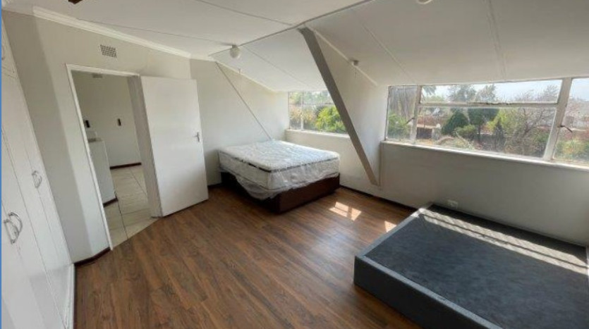 INSOLVENT ESTATE: Spacious Double Storey Home in Riebeeckstad Property Images