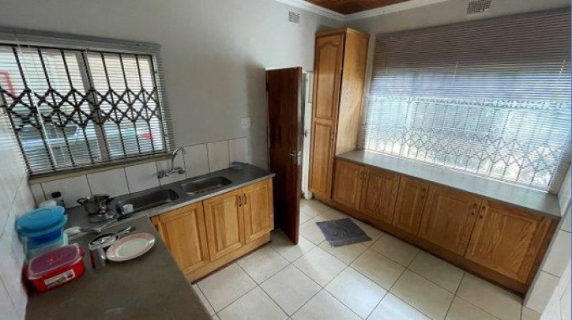 INSOLVENT ESTATE: Spacious Double Storey Home in Riebeeckstad Property Images