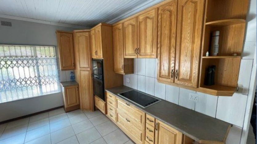 INSOLVENT ESTATE: Spacious Double Storey Home in Riebeeckstad Property Images
