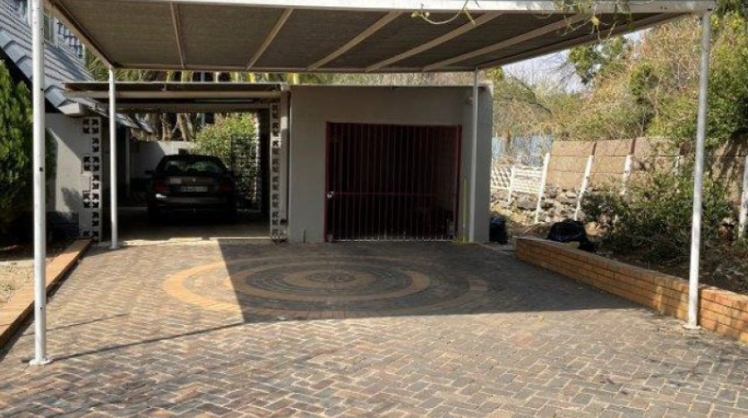 INSOLVENT ESTATE: Spacious Double Storey Home in Riebeeckstad Property Images