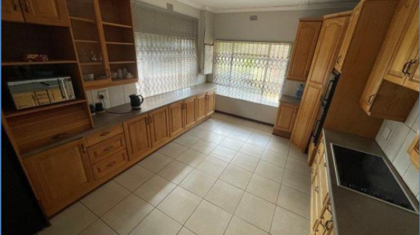 INSOLVENT ESTATE: Spacious Double Storey Home in Riebeeckstad Property Images