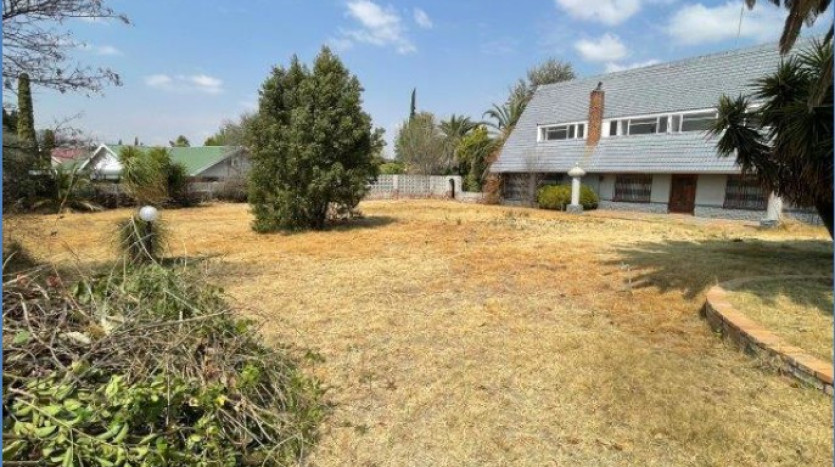 INSOLVENT ESTATE: Spacious Double Storey Home in Riebeeckstad Property Images
