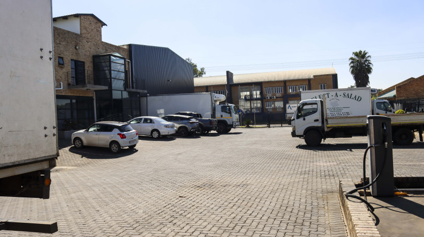 Investment Opportunity – Modern Cold Storage Facility Property Images