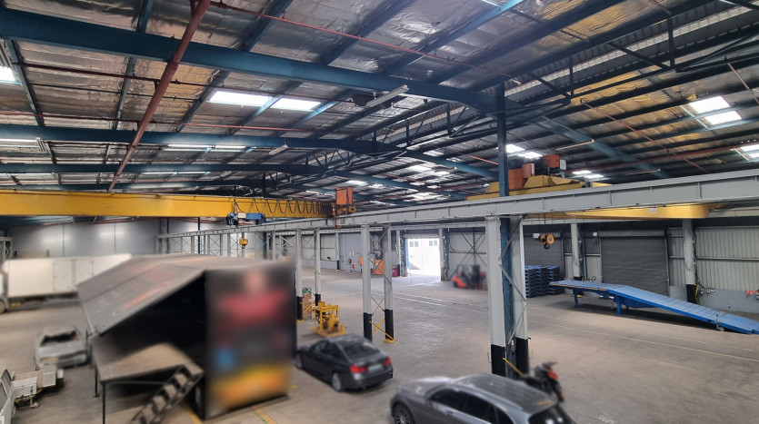 Warehouse In Thriving Springfield Park Property Images