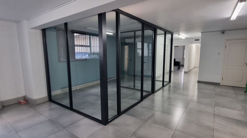 Warehouse In Thriving Springfield Park Property Images