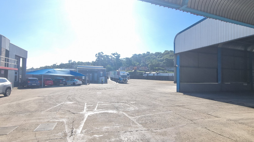 Warehouse In Thriving Springfield Park Property Images