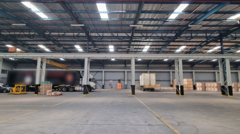Warehouse In Thriving Springfield Park Property Images