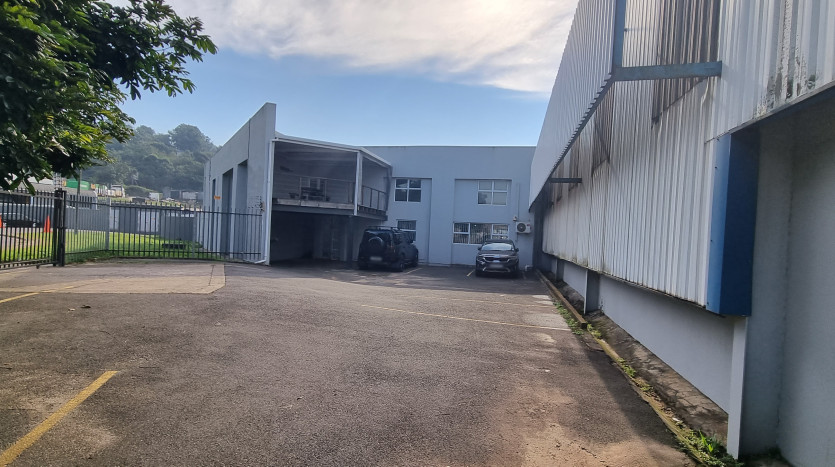 Warehouse In Thriving Springfield Park Property Images