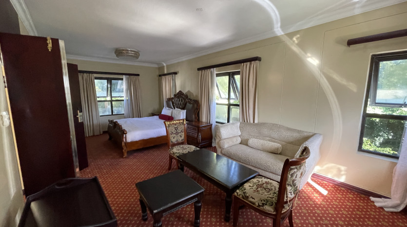Prominent Hotel in Berea Property Images