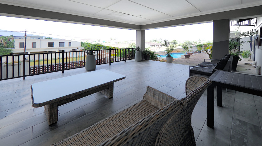 Spacious 5 Bedroom Home Just Steps from Indian Ocean. Property Images