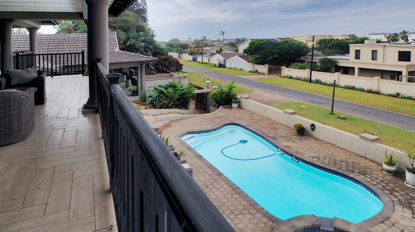Spacious 5 Bedroom Home Just Steps from Indian Ocean. Property Images