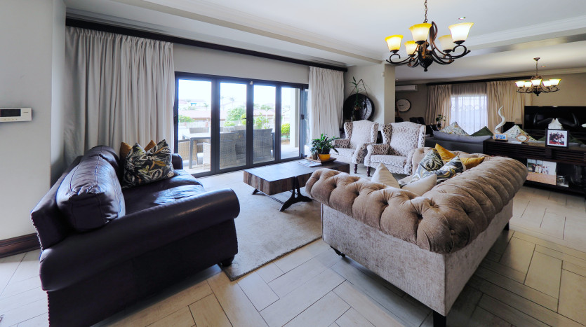 Spacious 5 Bedroom Home Just Steps from Indian Ocean. Property Images