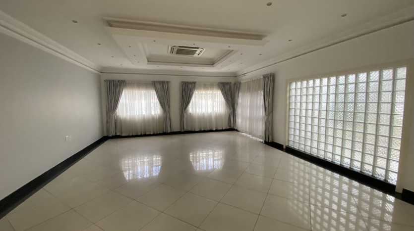 7 Bedroom Townhouse in Bluff Property Images