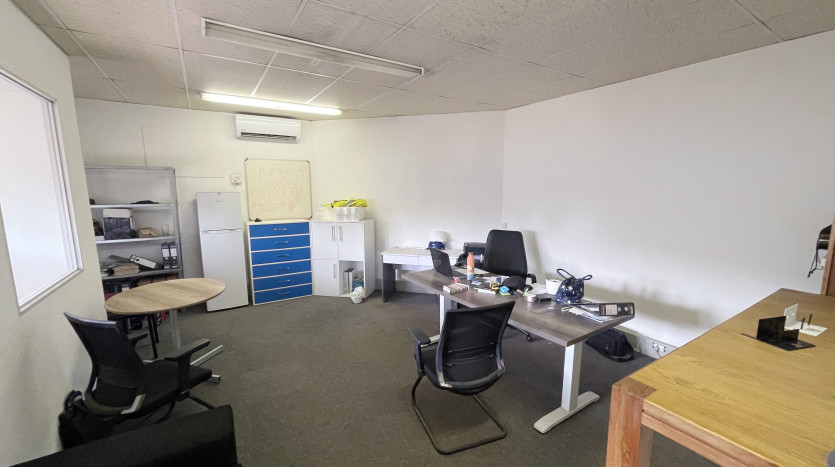 Multi-Use Mini Factory In Sought-After Briardene Node Property Images