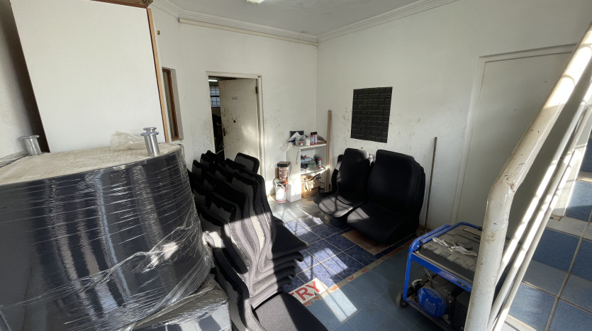 Multi-Use Mini Factory In Sought-After Briardene Node Property Images