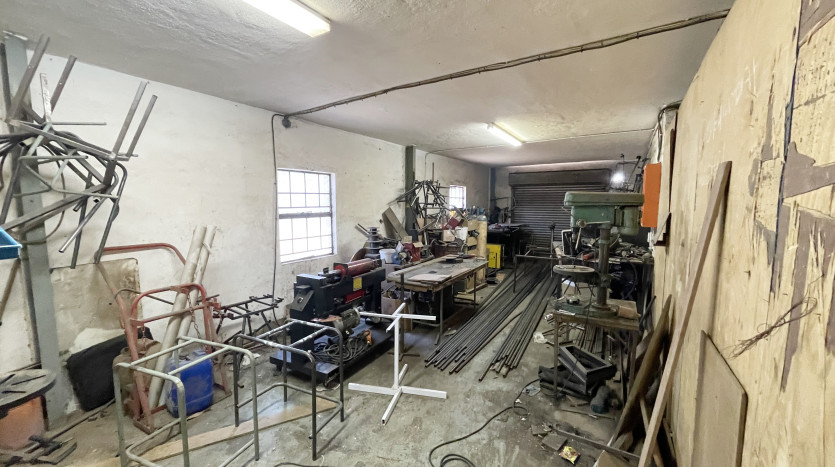 Multi-Use Mini Factory In Sought-After Briardene Node Property Images