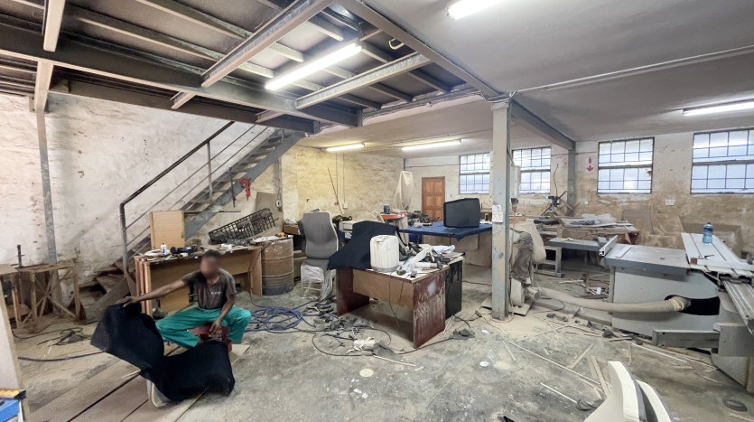 Multi-Use Mini Factory In Sought-After Briardene Node Property Images