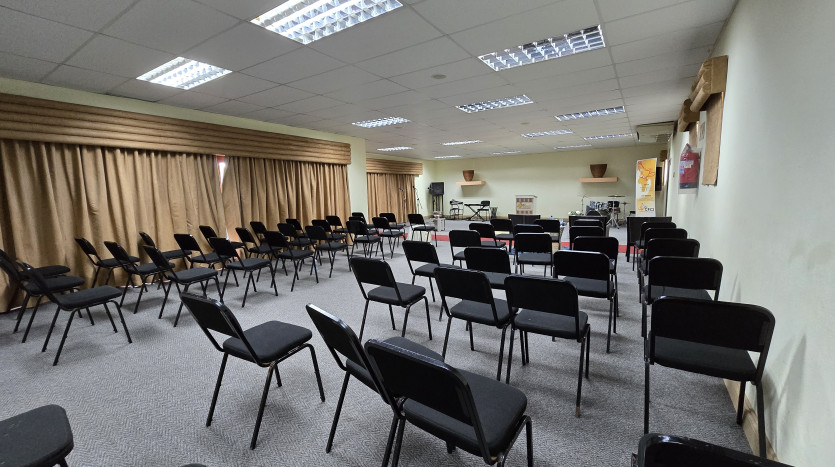 Conference Centre and Commercial Units in Port Edward Property Images