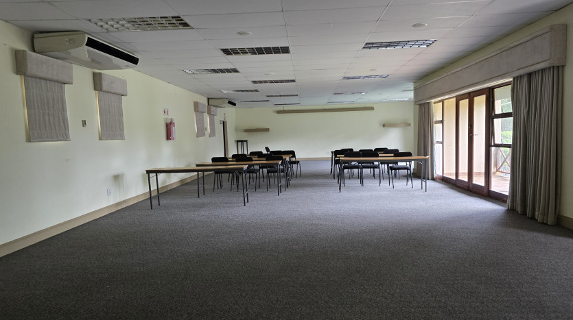 Conference Centre and Commercial Units in Port Edward Property Images