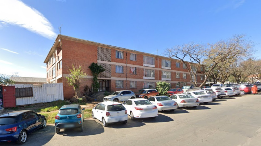 Block Of 12 Flats In Norwood Mthatha